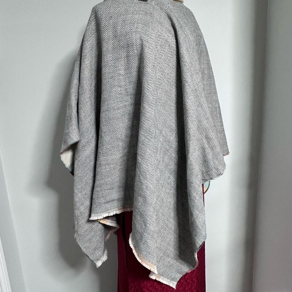 Boho Shawl Wrap Cape By Anthropologie Plaid Fun Fur Soft Warm Cozy peasant OS - Picture 13 of 16